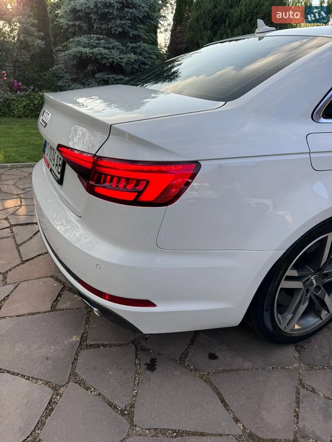 2016 Audi A4 - мініатюра 12