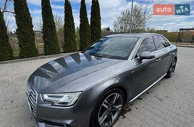 Седан Audi A4 2018 в Львове