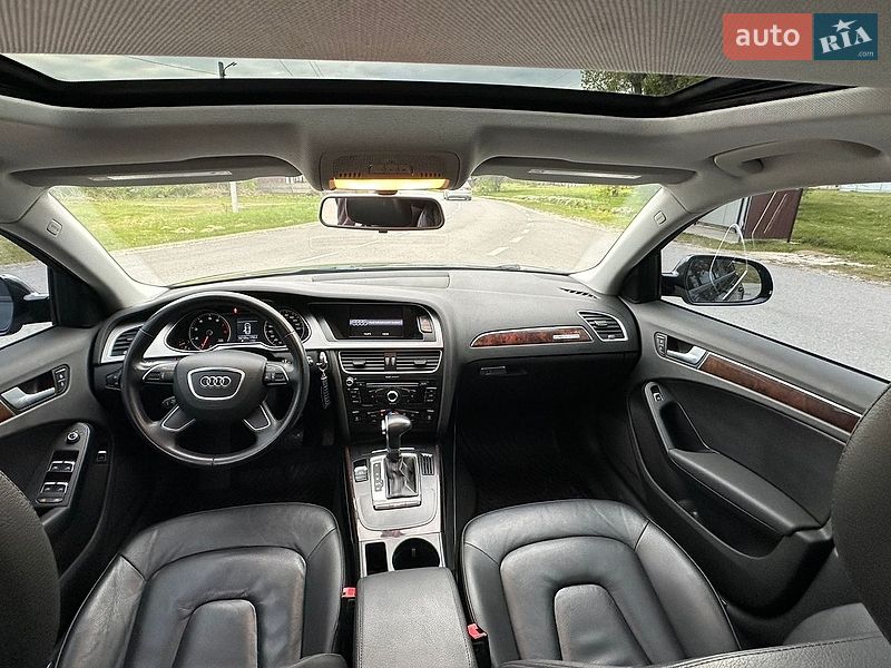 Седан Audi A4 2014 в Львове