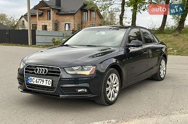Седан Audi A4 2014 в Львові