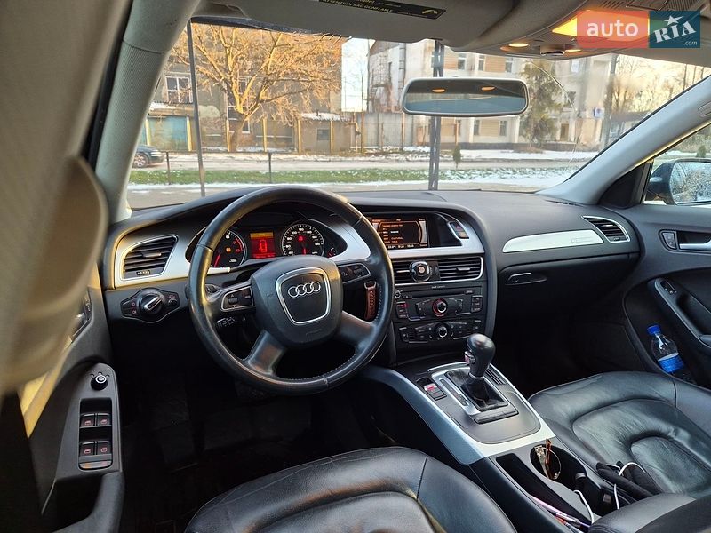Седан Audi A4 2010 в Черновцах