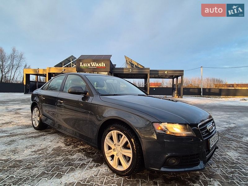 Седан Audi A4 2010 в Черновцах