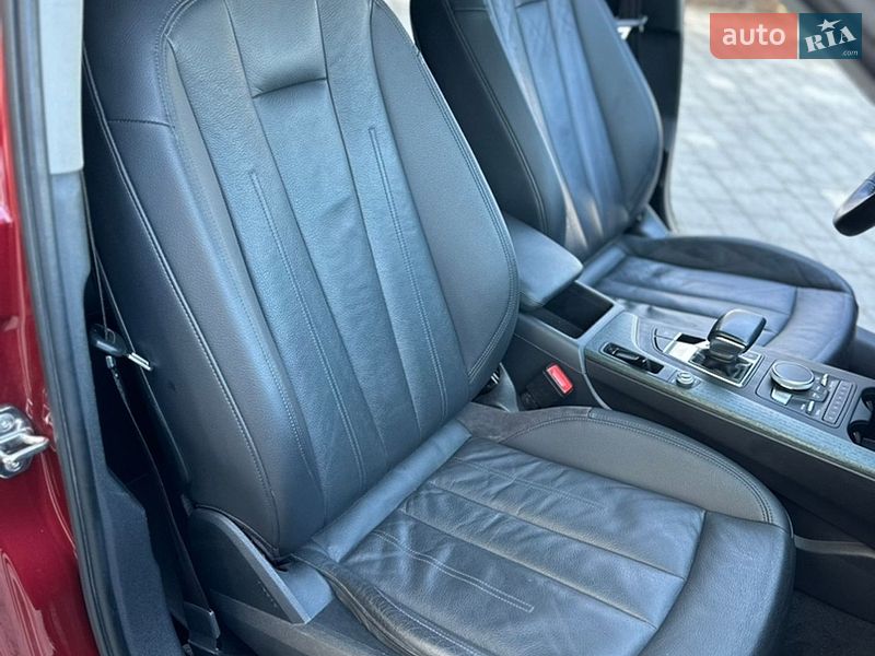 Седан Audi A4 2018 в Дрогобичі