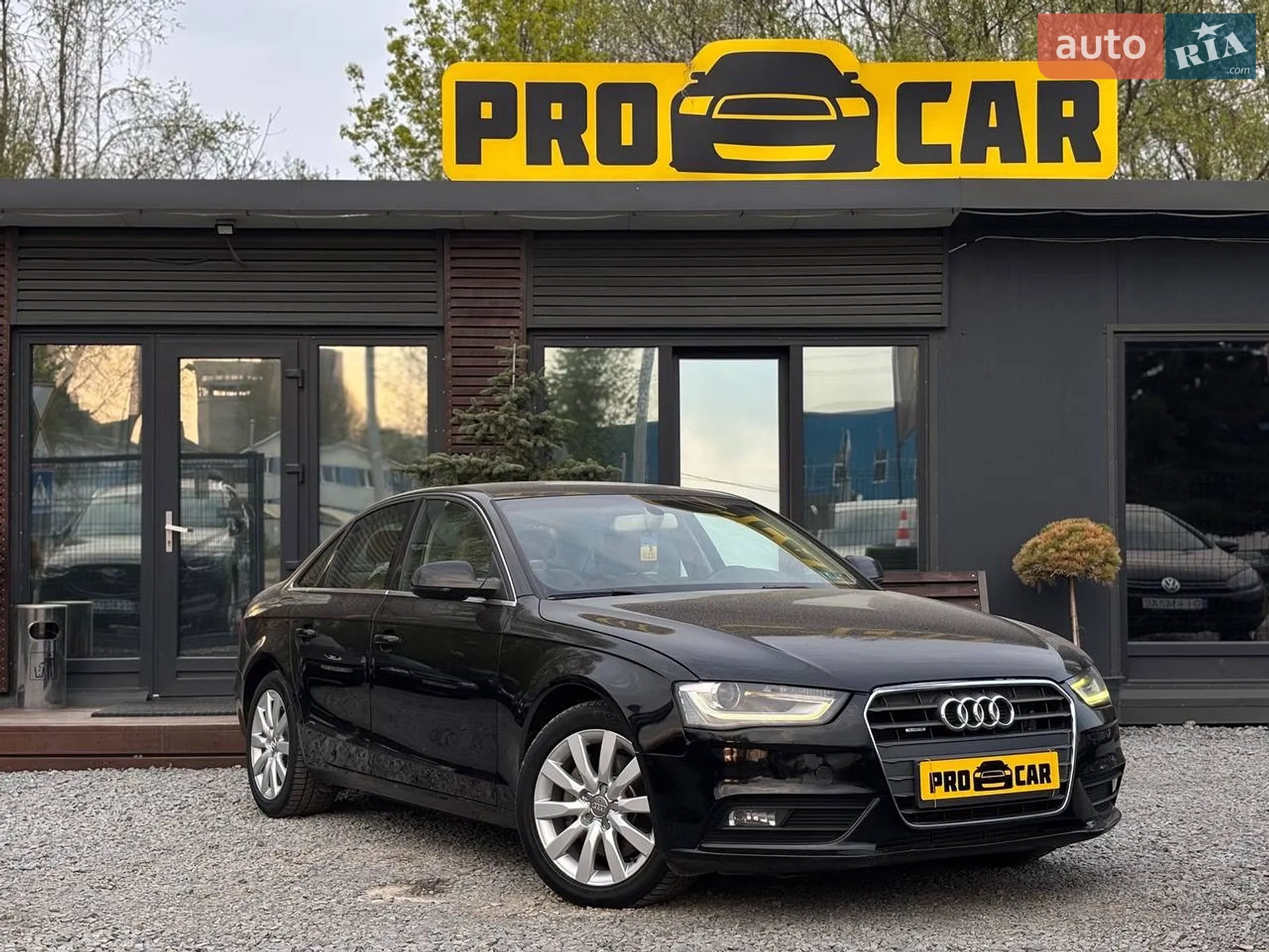 2012 Audi A4 - мініатюра 2