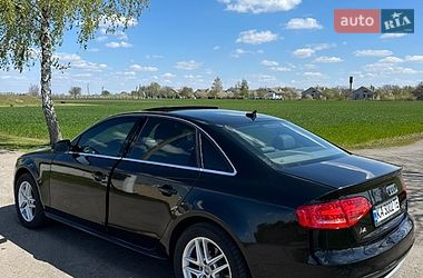 Седан Audi A4 2011 в Яготине
