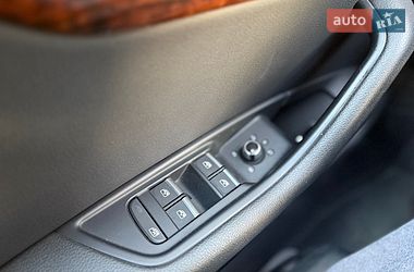 Седан Audi A4 2017 в Киеве