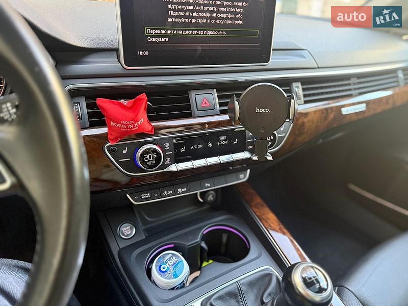 Седан Audi A4 2017 в Киеве