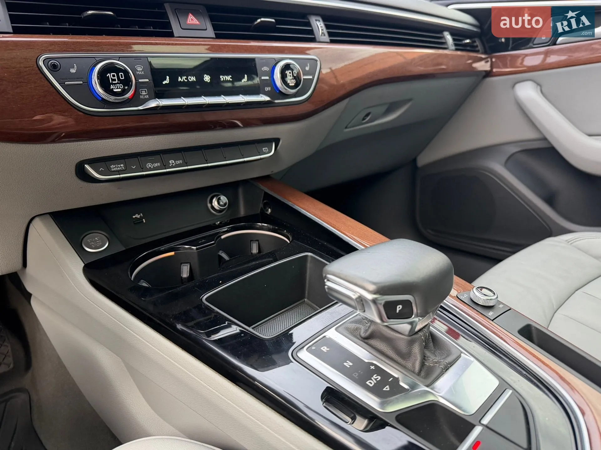 2020 Audi A4 - мініатюра 23