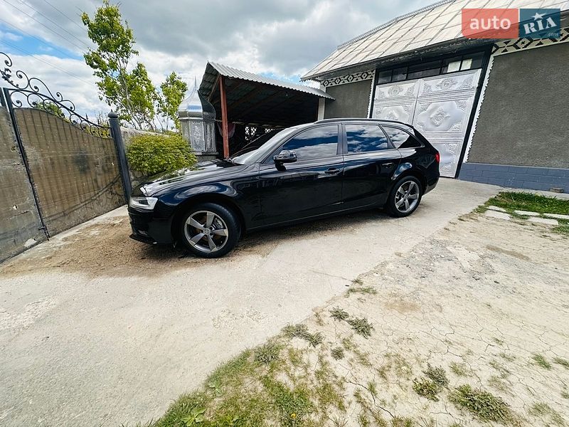 Універсал Audi A4 2013 в Чернівцях