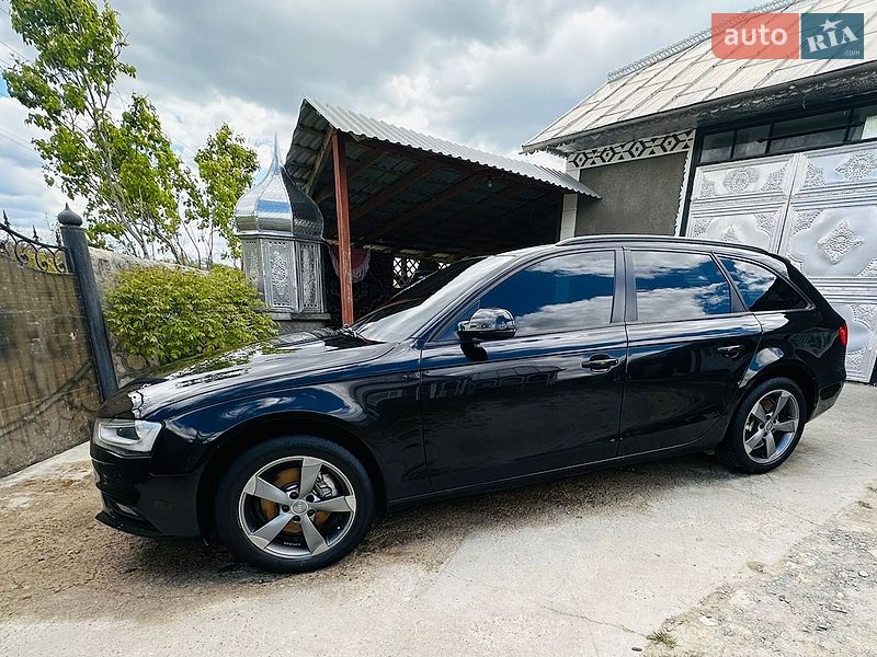 Универсал Audi A4 2013 в Черновцах