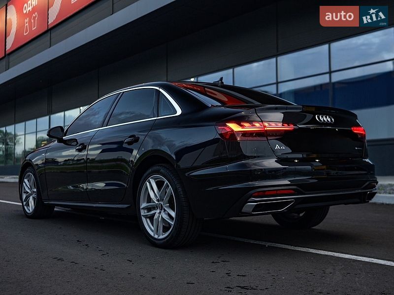 Седан Audi A4 2020 в Львові
