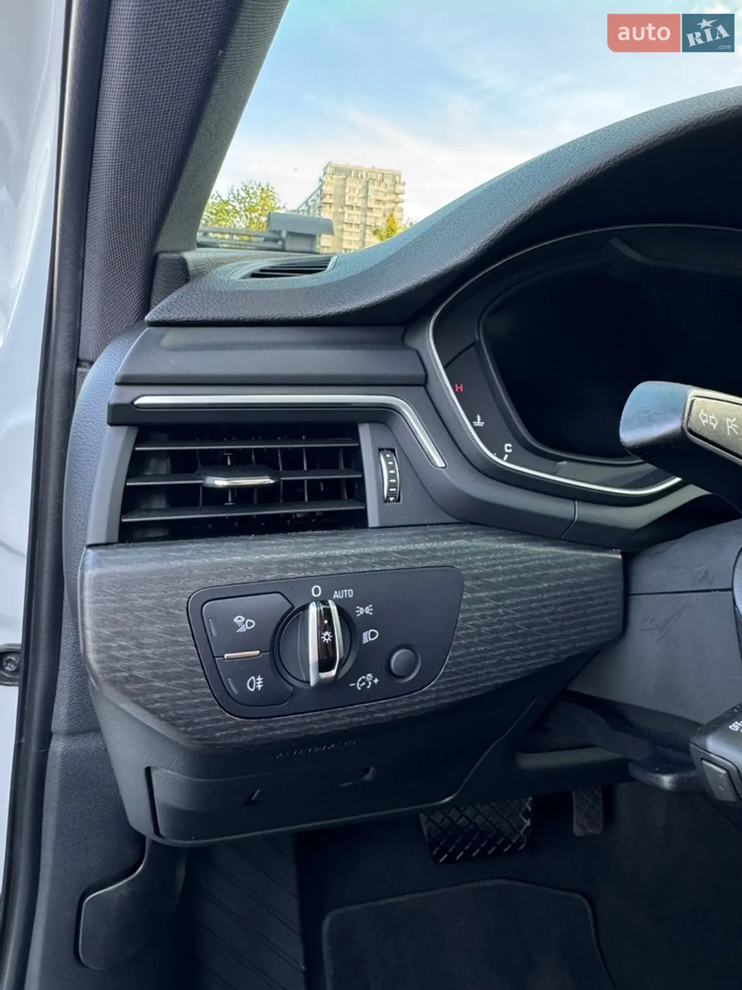 2016 Audi A4 - мініатюра 19