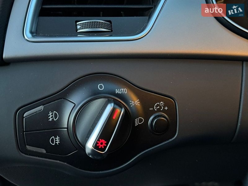 Седан Audi A4 2014 в Золотоноше