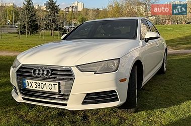 Седан Audi A4 2017 в Киеве