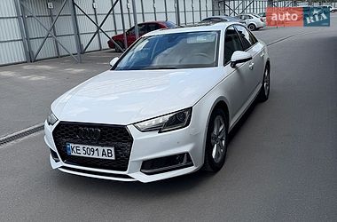 Седан Audi A4 2017 в Днепре