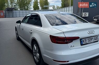 Седан Audi A4 2017 в Днепре