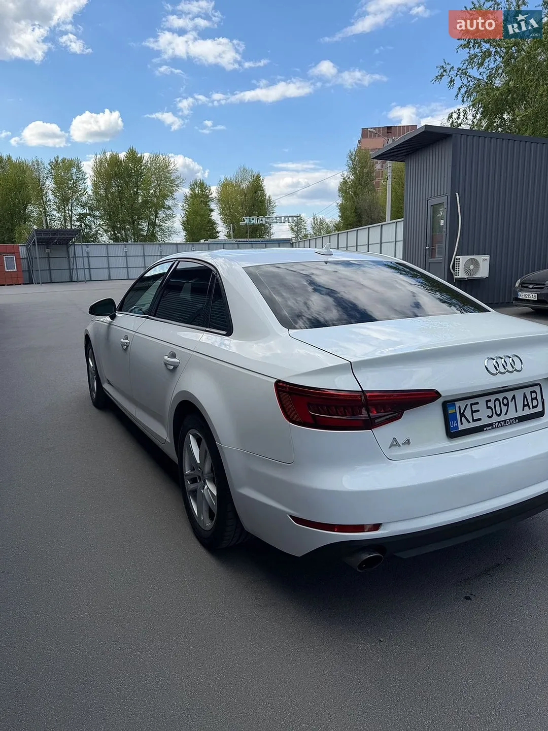2017 Audi A4 - мініатюра 8
