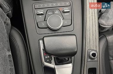 Седан Audi A4 2017 в Харкові