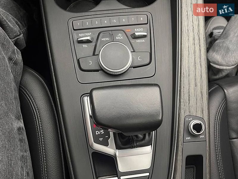 Седан Audi A4 2017 в Харкові