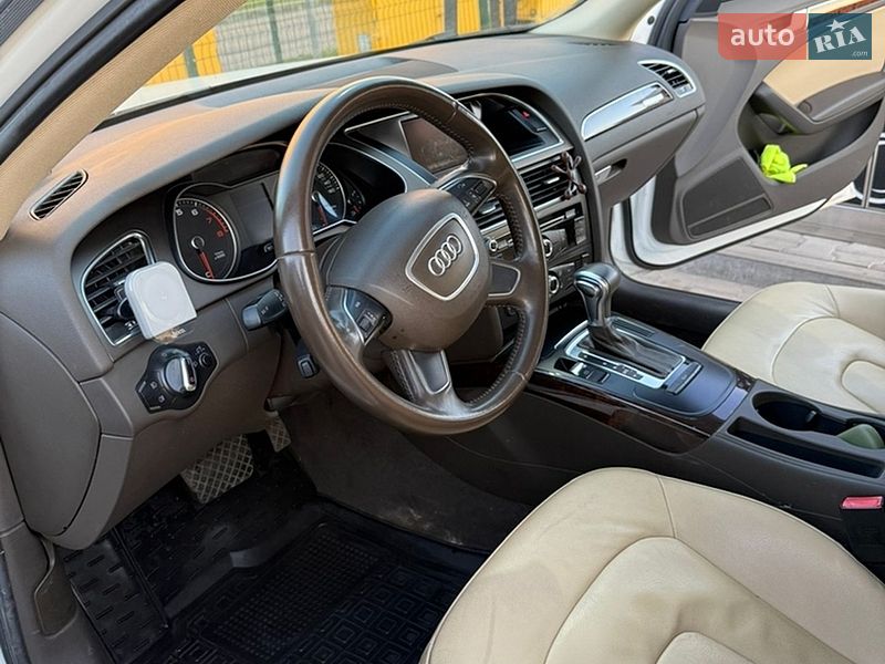 Седан Audi A4 2013 в Вінниці