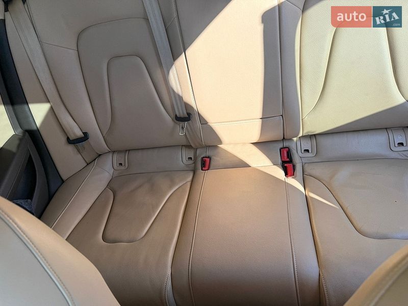 Седан Audi A4 2013 в Вінниці