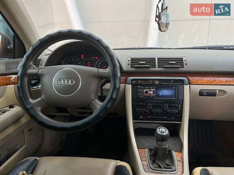 Седан Audi A4 2003 в Киеве