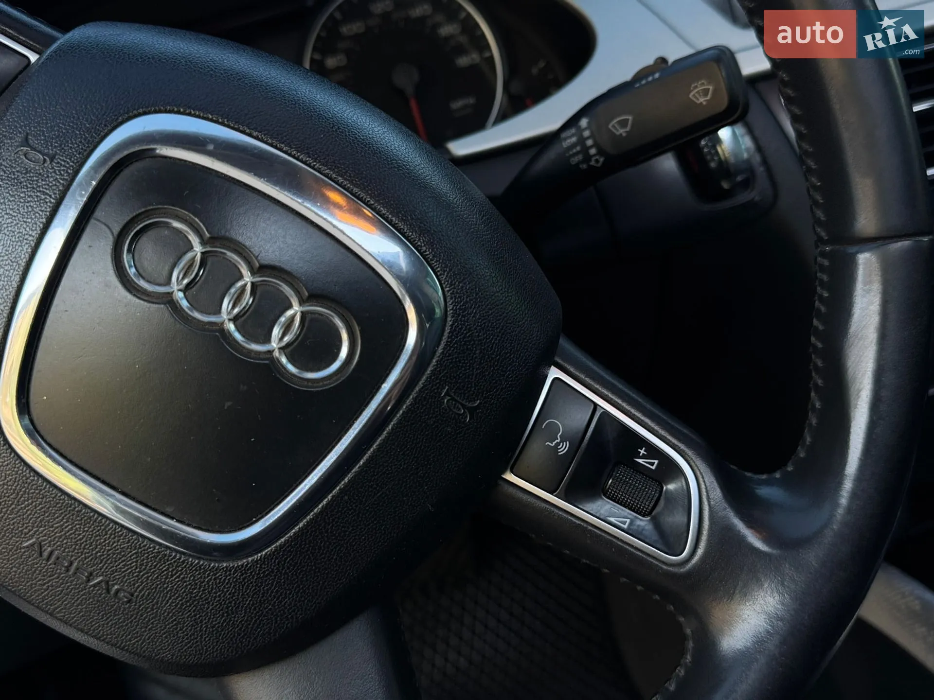 2010 Audi A4 - мініатюра 24
