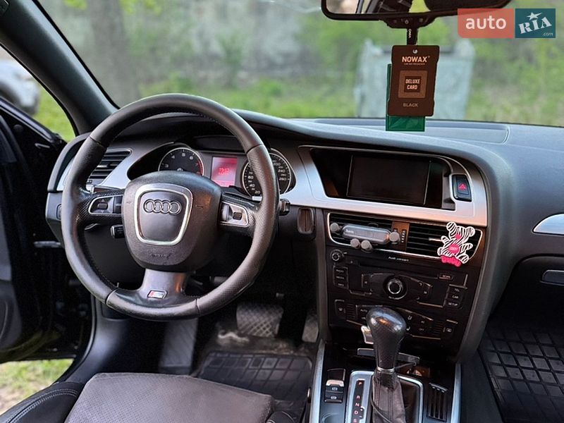 Седан Audi A4 2011 в Киеве