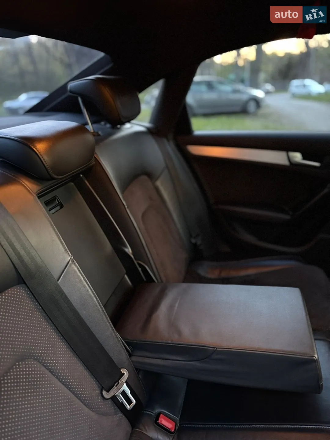 2011 Audi A4 - мініатюра 13