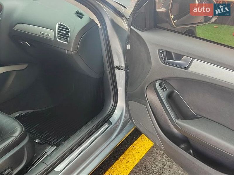 Седан Audi A4 2011 в Києві