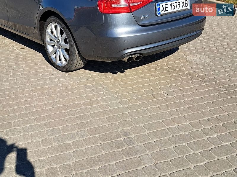 Седан Audi A4 2012 в Новомосковську