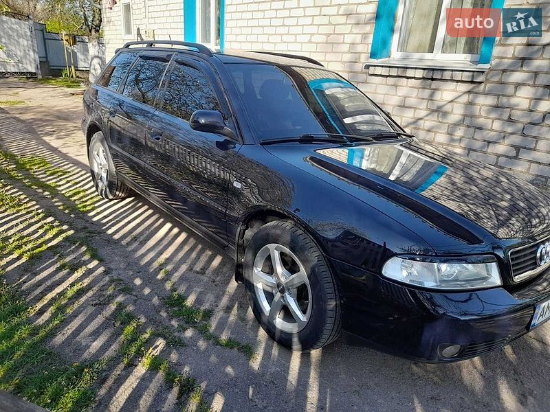 Універсал Audi A4 1999 в Житомирі