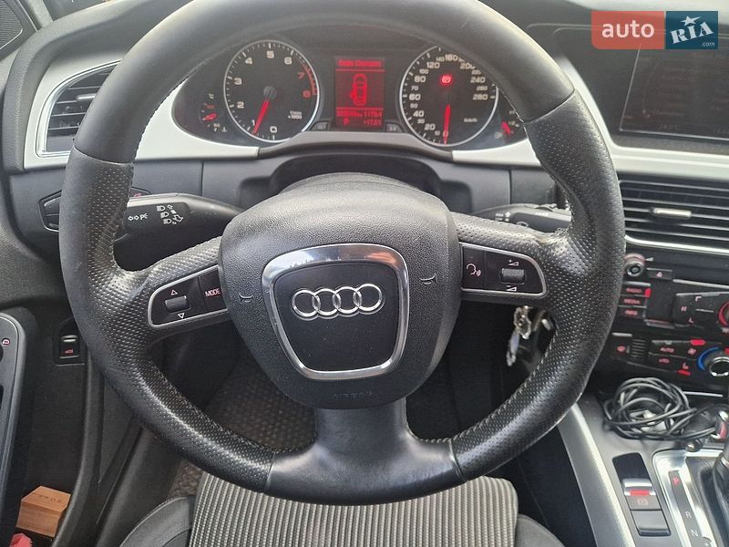 Седан Audi A4 2009 в Дніпрі