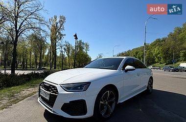 Седан Audi A4 2020 в Киеве