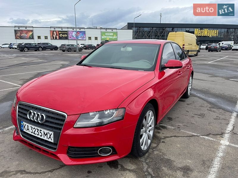 Седан Audi A4 2012 в Киеве