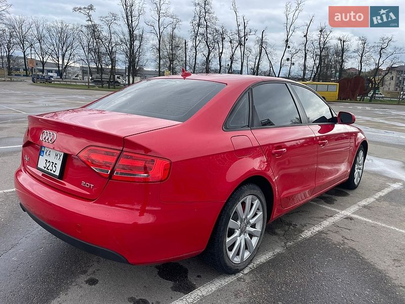 Седан Audi A4 2012 в Киеве