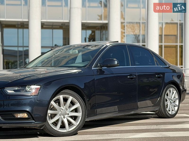 Седан Audi A4 2012 в Одесі