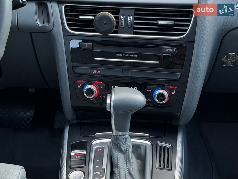 Седан Audi A4 2012 в Одесі