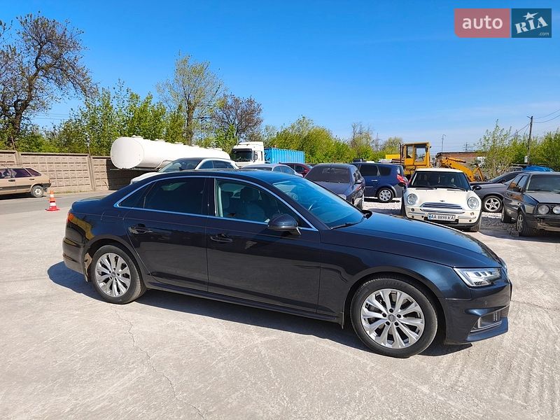 Седан Audi A4 2018 в Кривому Розі