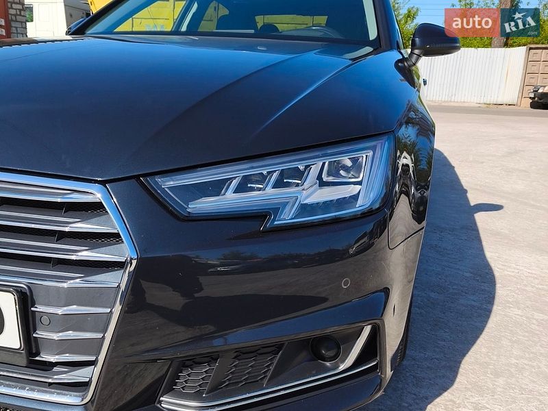 Седан Audi A4 2018 в Кривому Розі