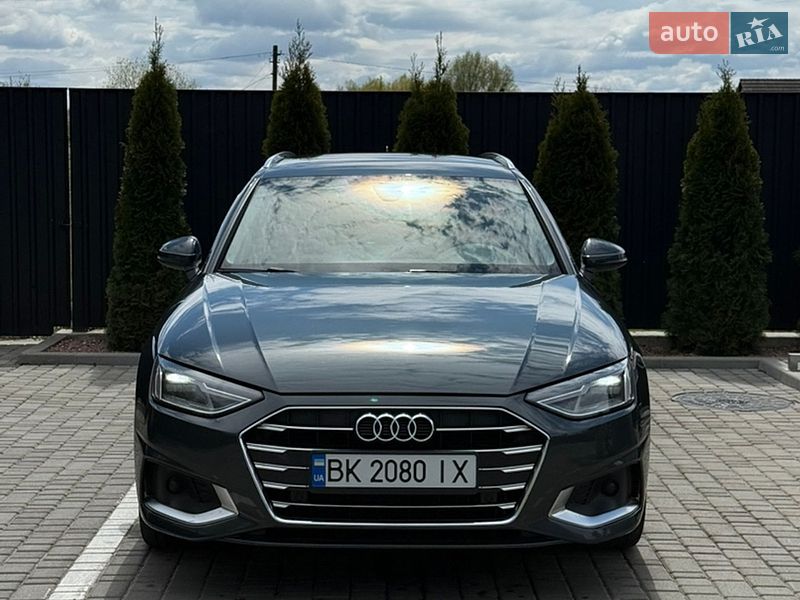 Універсал Audi A4 2020 в Звягелі
