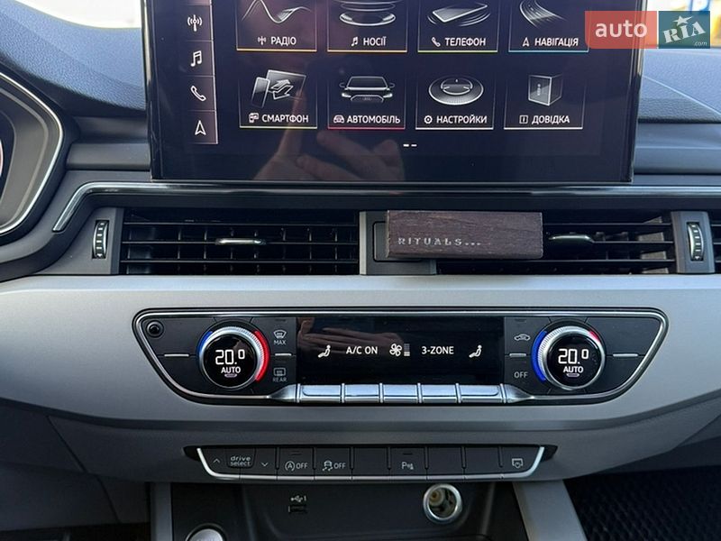 Універсал Audi A4 2020 в Звягелі