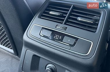 Седан Audi A4 2022 в Житомирі