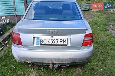Седан Audi A4 1995 в Рудки