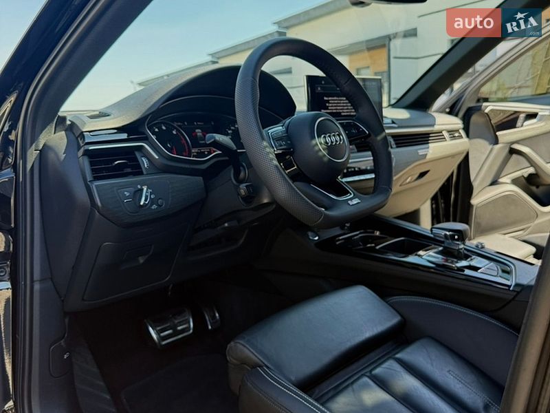 Седан Audi A4 2019 в Киеве