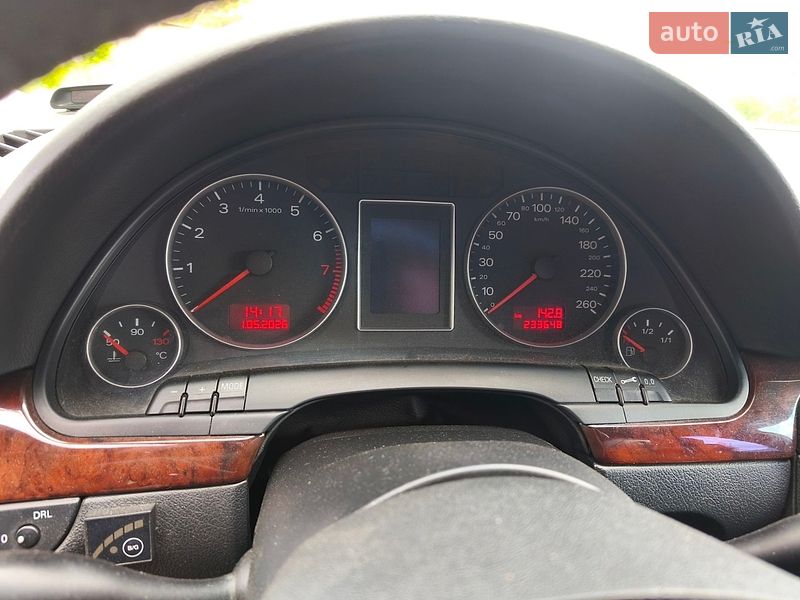 Седан Audi A4 2006 в Кривом Роге