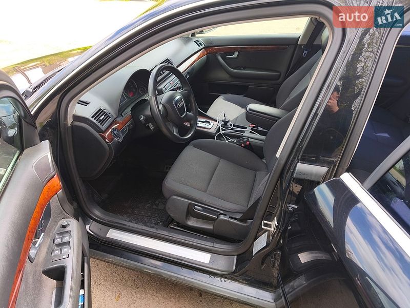 Седан Audi A4 2006 в Кривом Роге