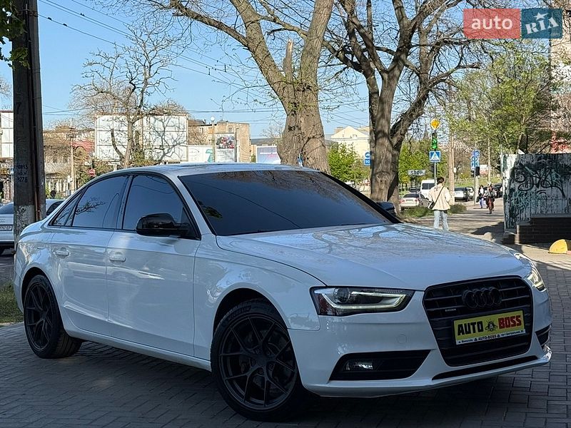 Седан Audi A4 2012 в Миколаєві