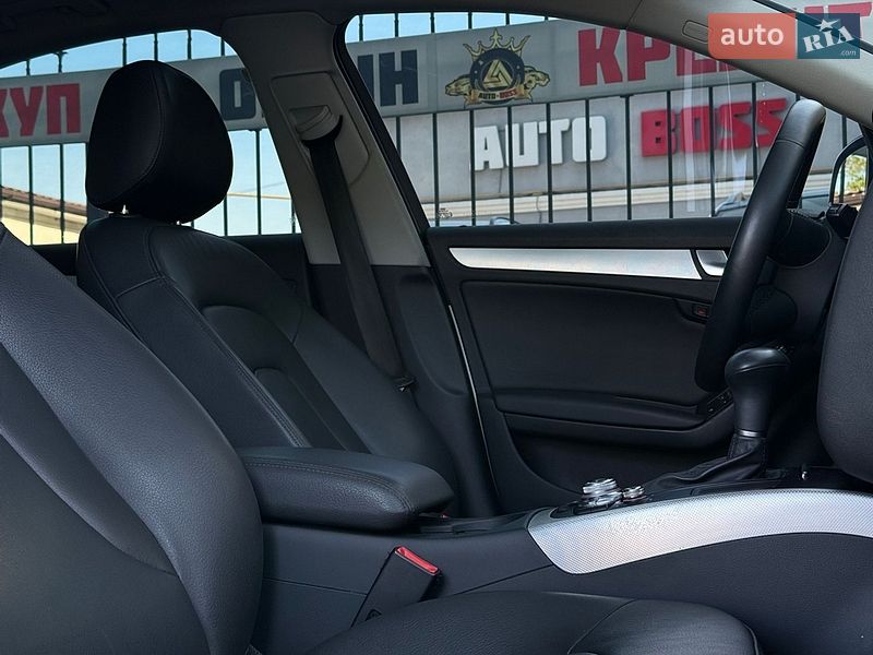 Седан Audi A4 2012 в Миколаєві