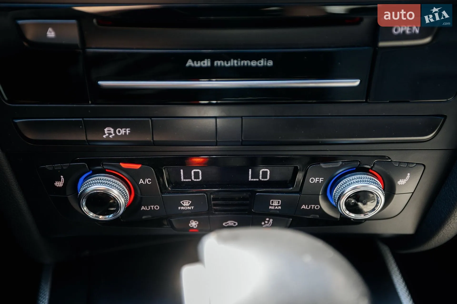 2015 Audi A4 - мініатюра 52